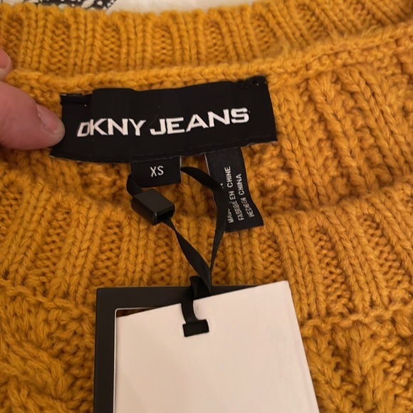 Brand new with tags DKNY sweater size xs - Picture 6 of 9